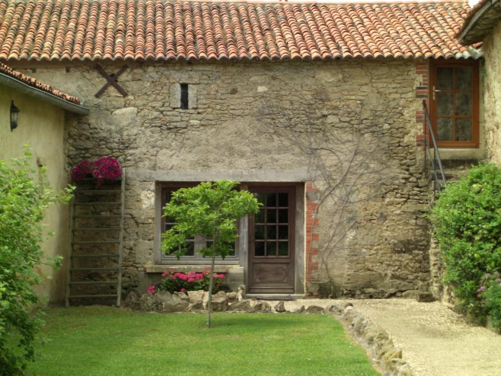 Hôtel Le Mas d'Anjou à Tigné Extérieur photo